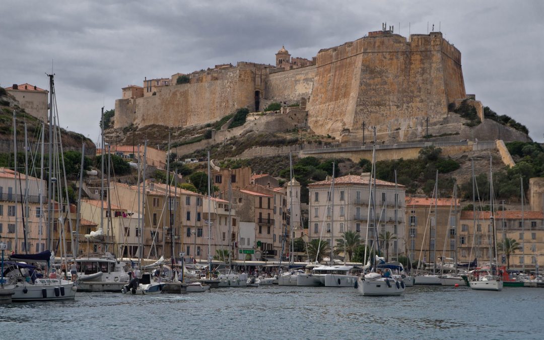 Classement des établissements de tourisme, Corse